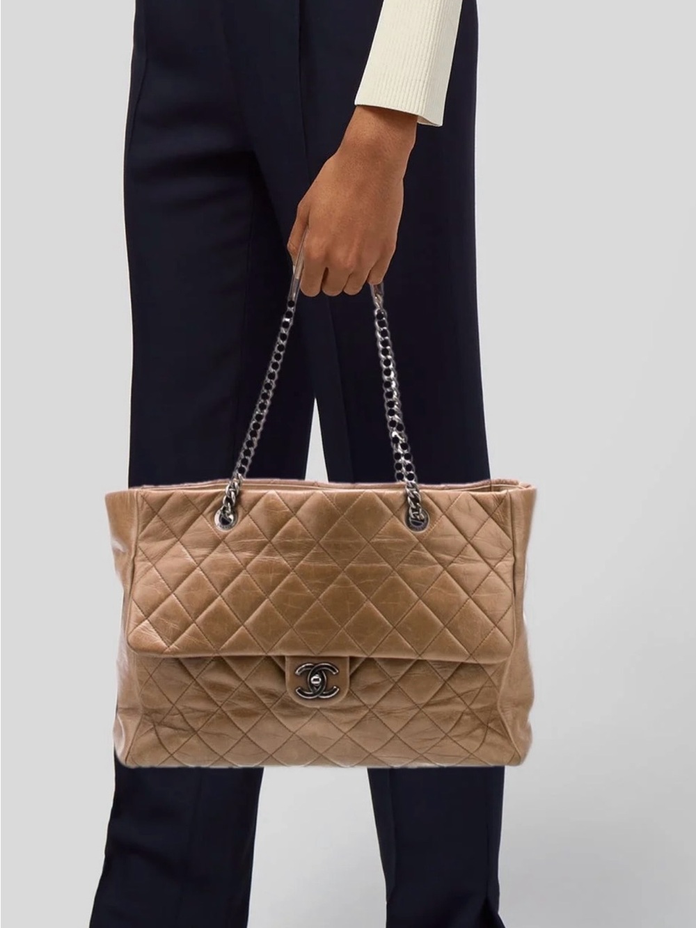 CHANEL handbag  Tote